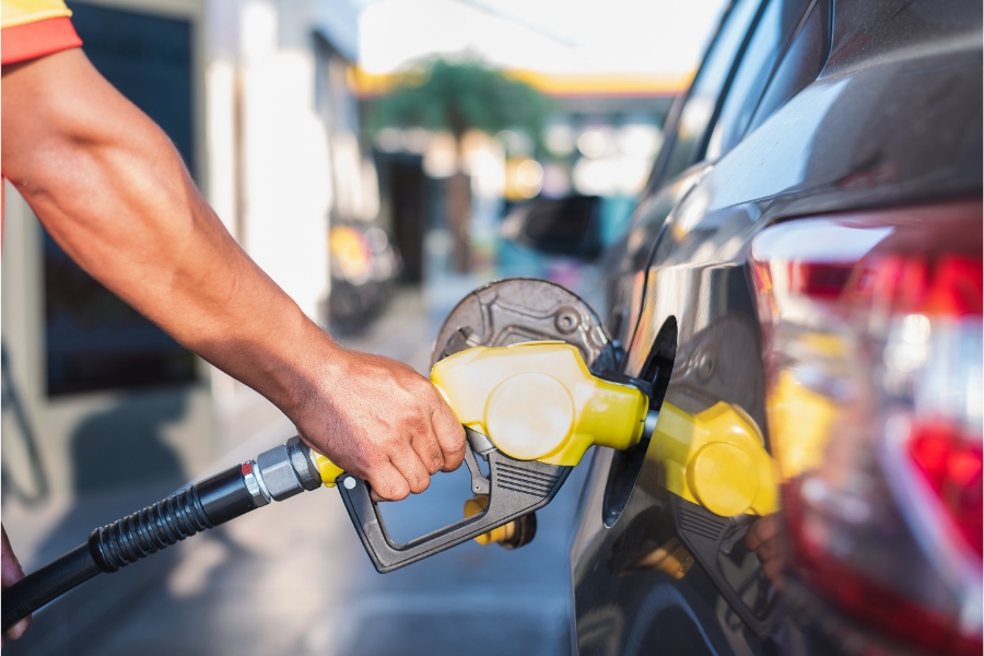 Nassau Fuel Policy Guide for Car Renters in the Bahamas