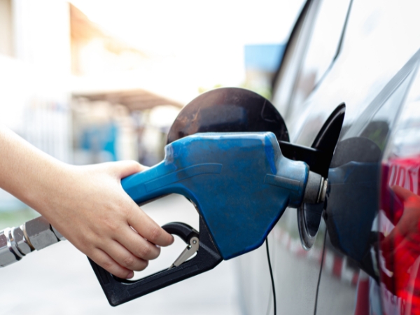 Nassau Fuel Policy Guide for Car Renters in the Bahamas